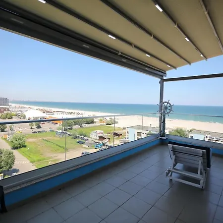 Aqua Marine Summerland Apartament *