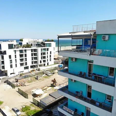 Aqua Marine Summerland Apartament