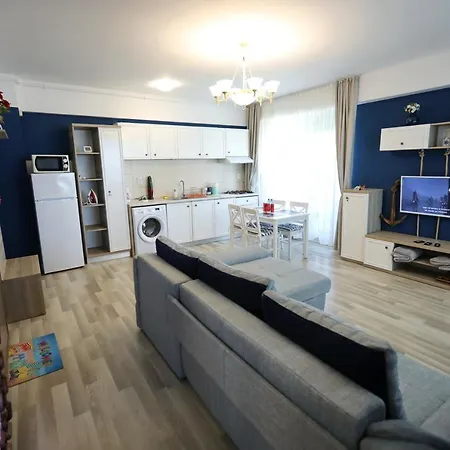 Aqua Marine Summerland Apartament *