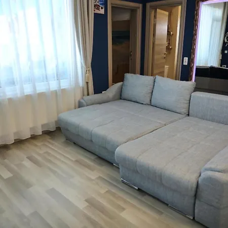 Aqua Marine Summerland