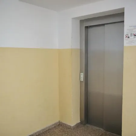 Aqua Marine Summerland * Mamaia