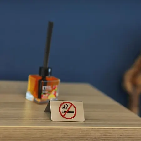 Aqua Marine Summerland * Mamaia