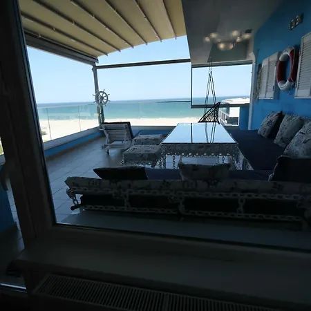 Aqua Marine Summerland Apartament *