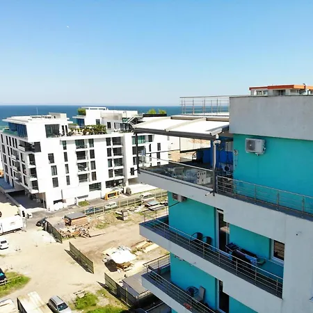 Aqua Marine Summerland * Mamaia