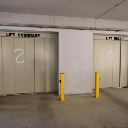 Aqua Marine Summerland *